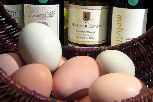 Large_egg_wine