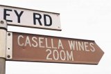Дорожный указатель на хозяйство Casella 